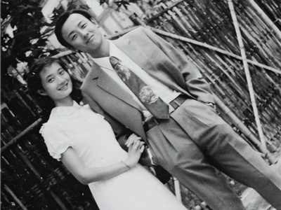 33年前来到美国 从服务员做到银行副总裁