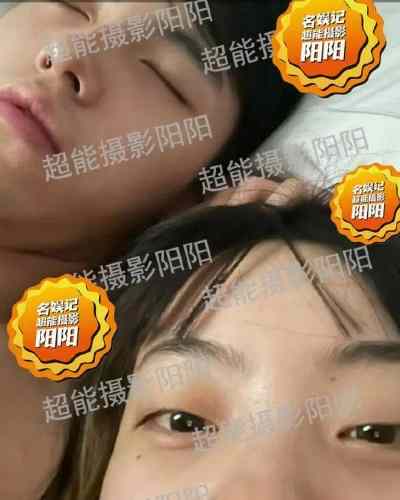 陈飞宇与女网红床照曝光 女方趁睡觉偷拍