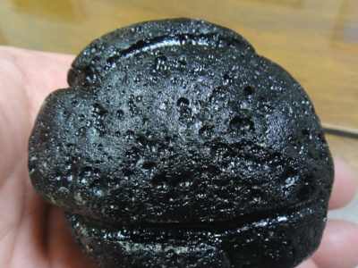 墨西哥黑陨石的作用和功效 陨石作用功效