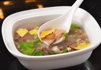 鱿鱼汤的做法大全 新鲜美味鱿鱼汤的做法