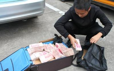 单亲孩子18岁创业 20岁开3家店净赚30万
