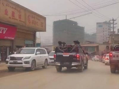 境外谈恋爱的故事 从7楼跳下摔至多处骨折